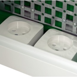 SE Корпус встр. City9 Box IT 3 ряда 36мод. 2 розетки с бел. дверцей (EZ9E312P2FIT)