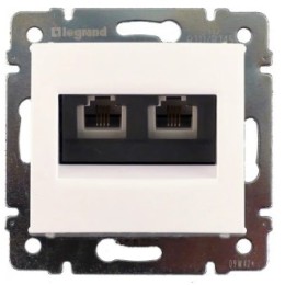 Legrand Valena белый Розетка телефон.2-ая RJ11 (механизм) 774439